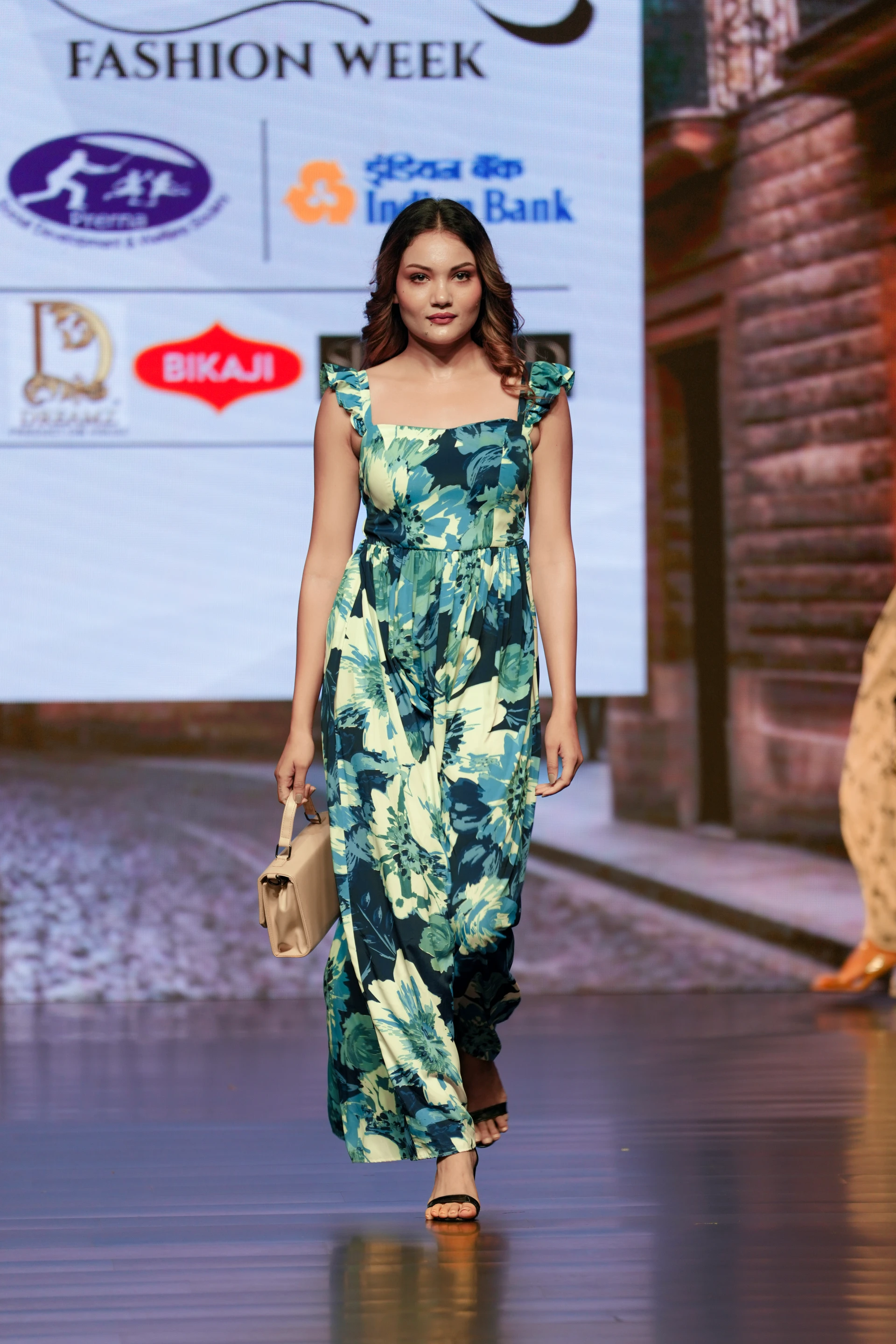IIFT International Institute - Look 2