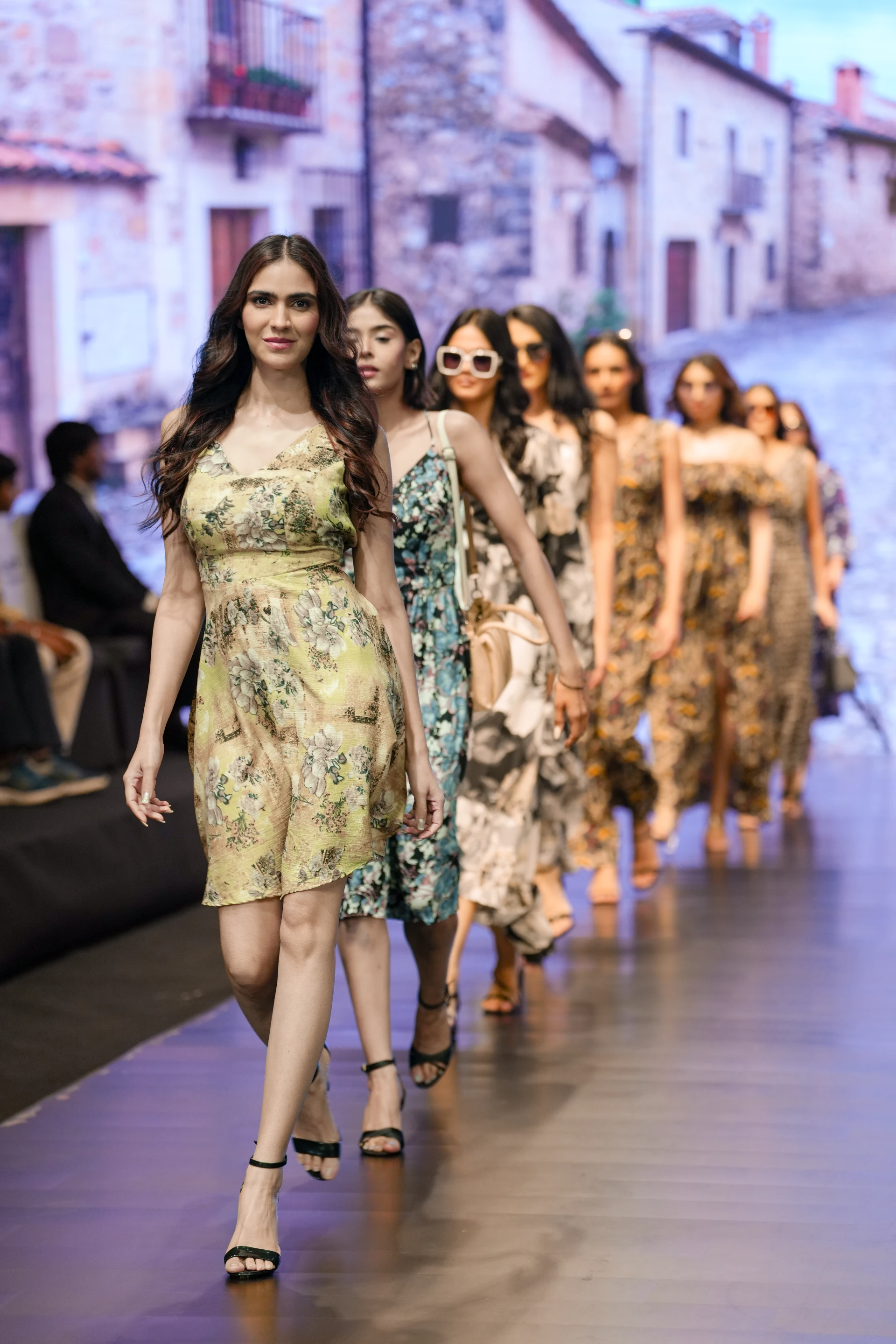 IIFT International Institute - Look 6