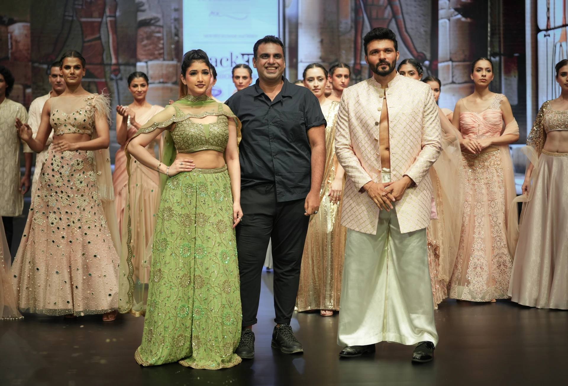 Mohit Kumar Sachdeva - Look 9