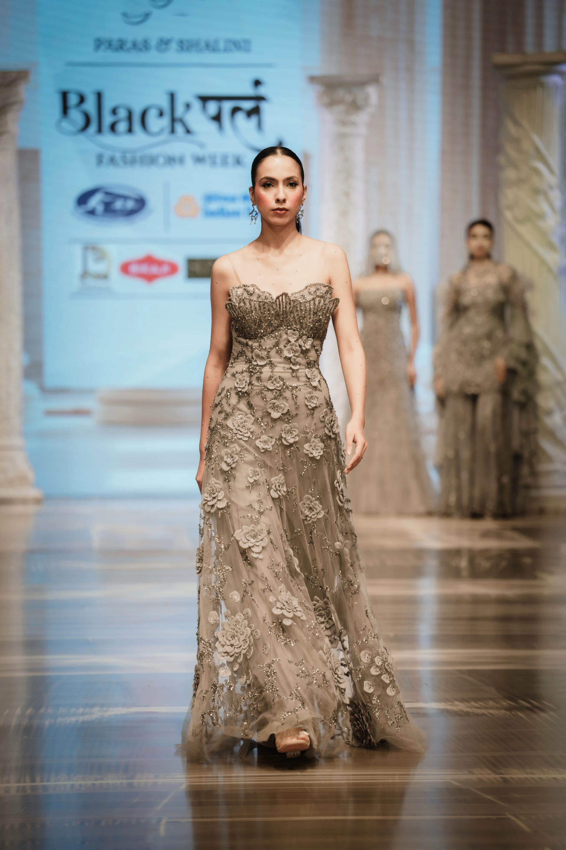 Paras & Shalini - Look 3