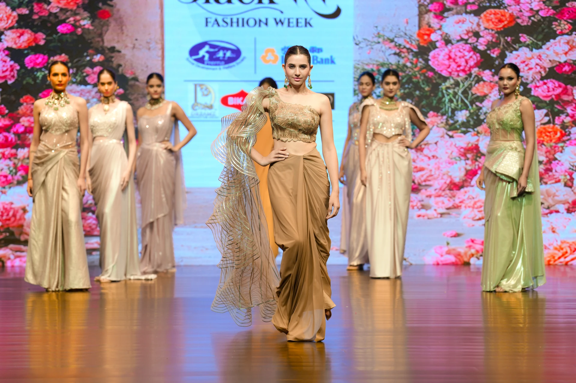 Sana Khan - Look 7