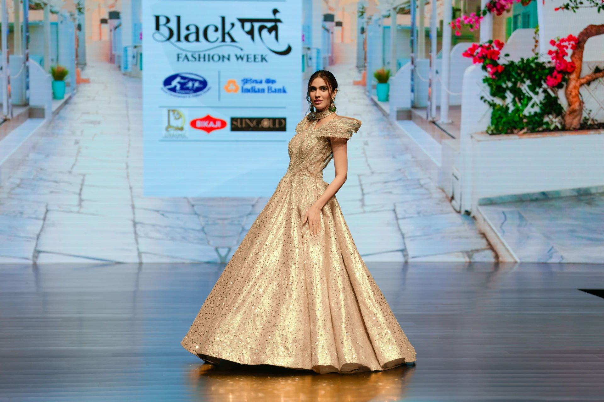 Sana Khan - Look 8